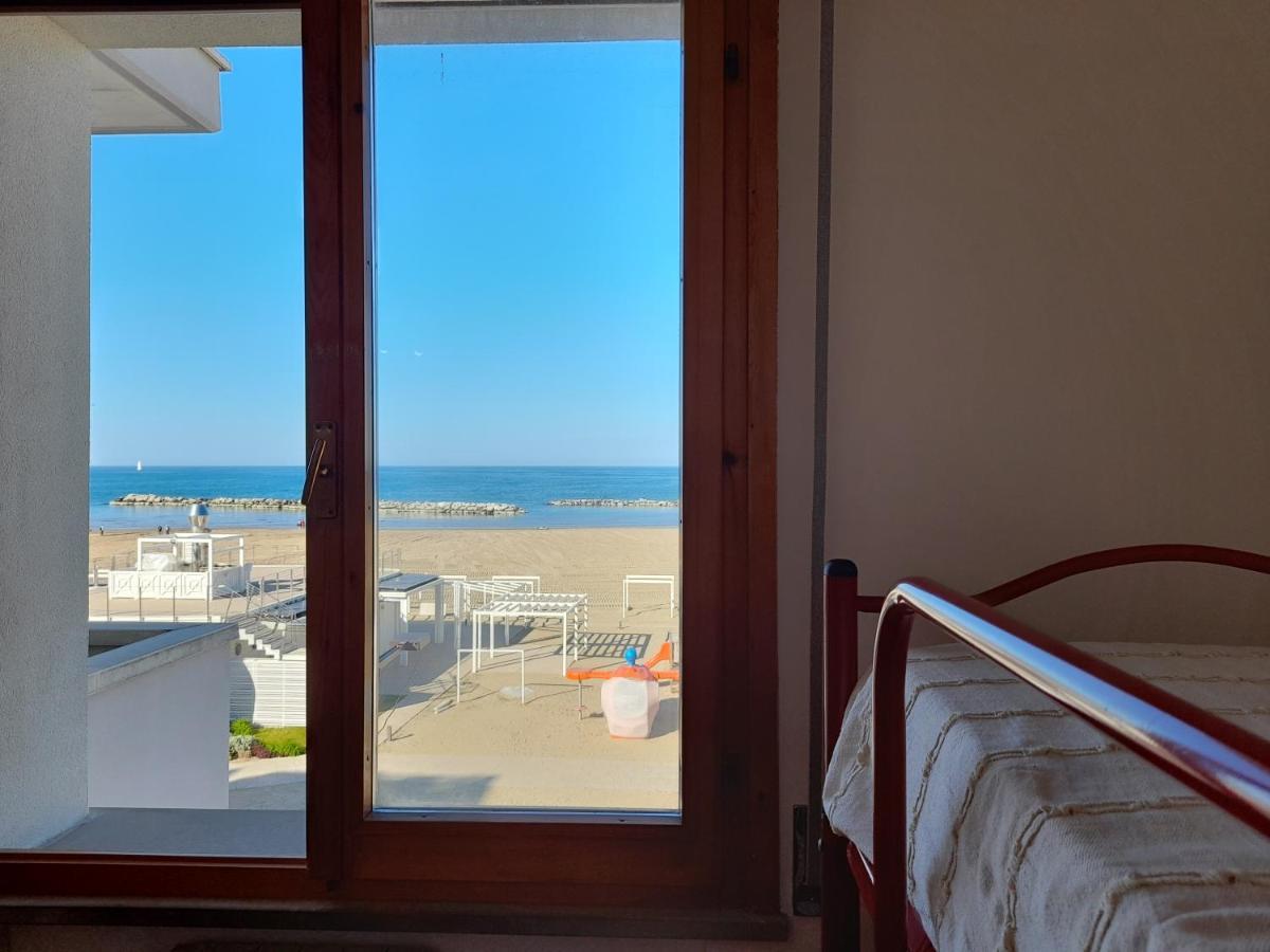 Appartamento Vista Mare Viserbella, Vicissimo Alla Fiera Римини Экстерьер фото