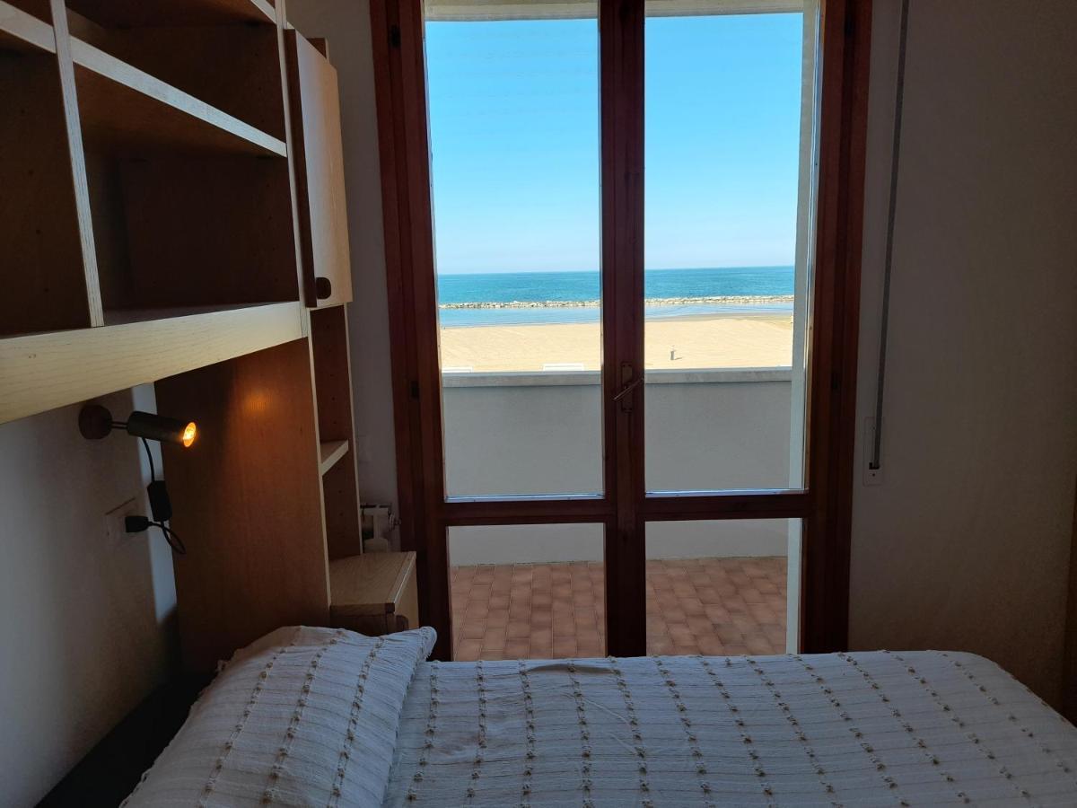 Appartamento Vista Mare Viserbella, Vicissimo Alla Fiera Римини Экстерьер фото